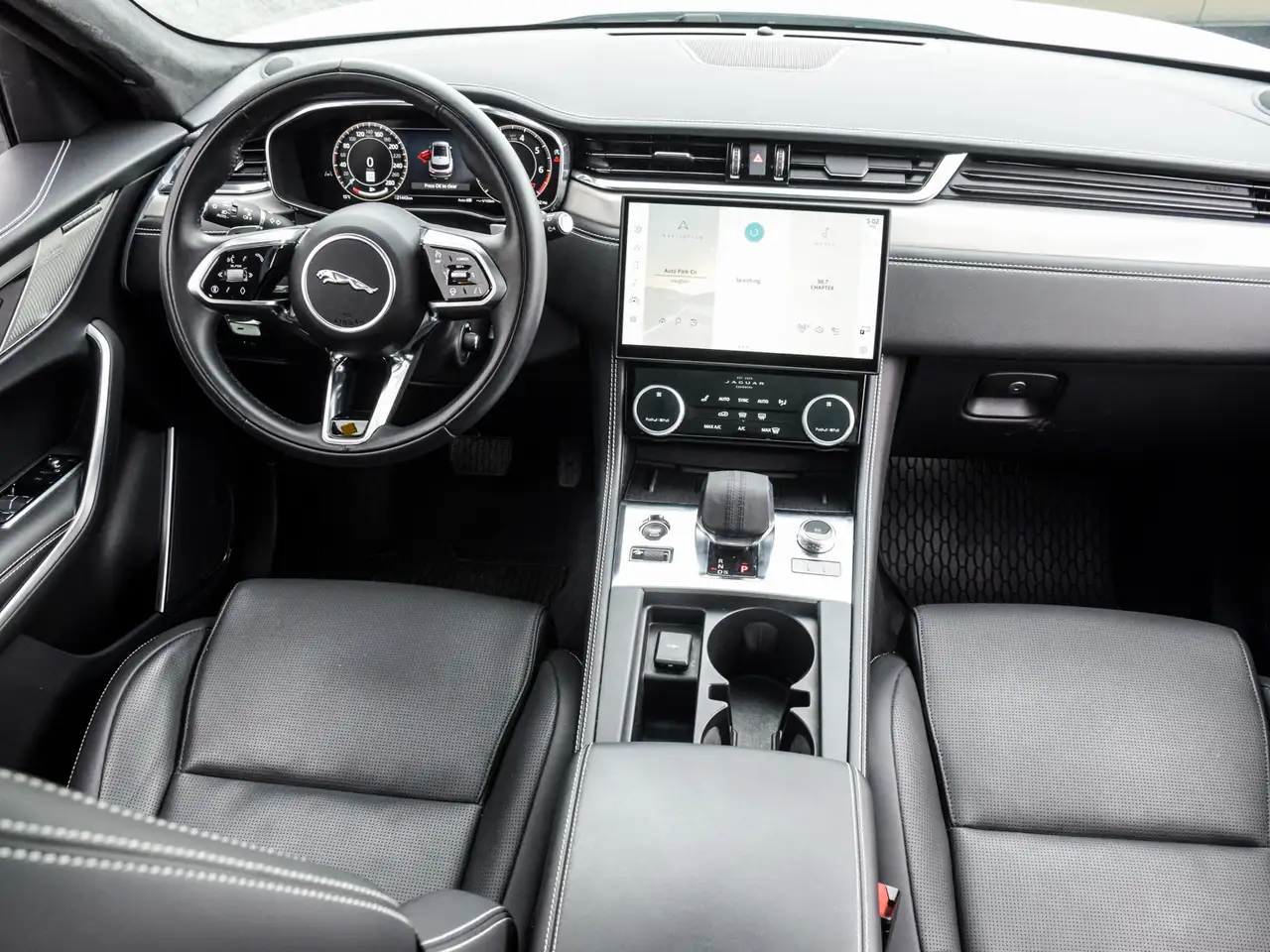 Jaguar F-Pace снимка Jaguar F-Pace