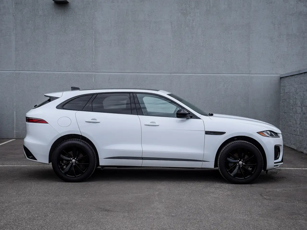 Jaguar F-Pace снимка Jaguar F-Pace