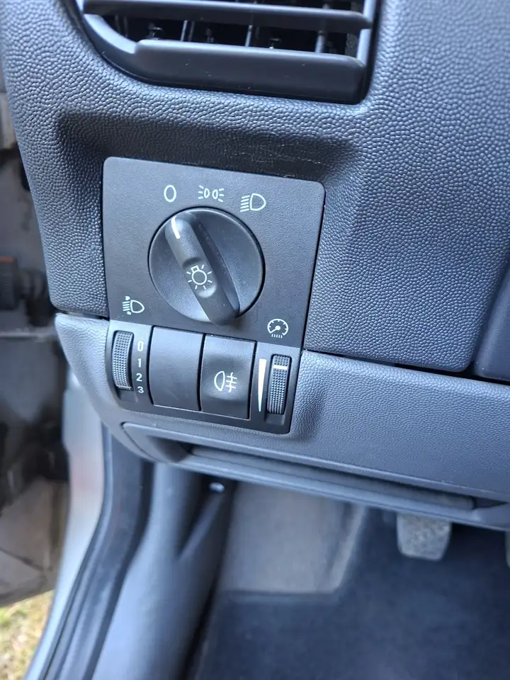 Opel Corsa 1.0 12V Comfort, foto 12