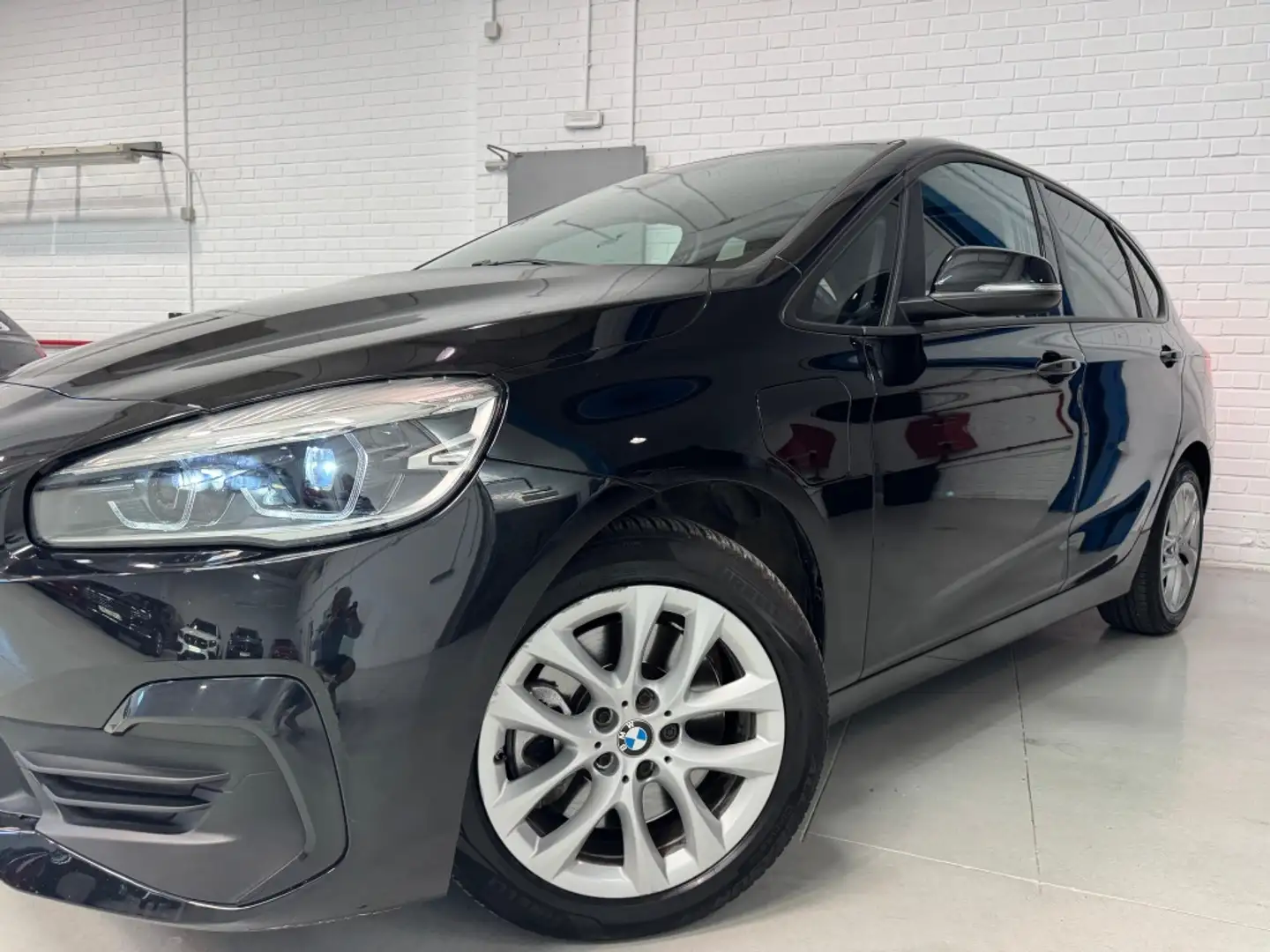 BMW 225 225xe iPerformance Active Tourer Negro - 2