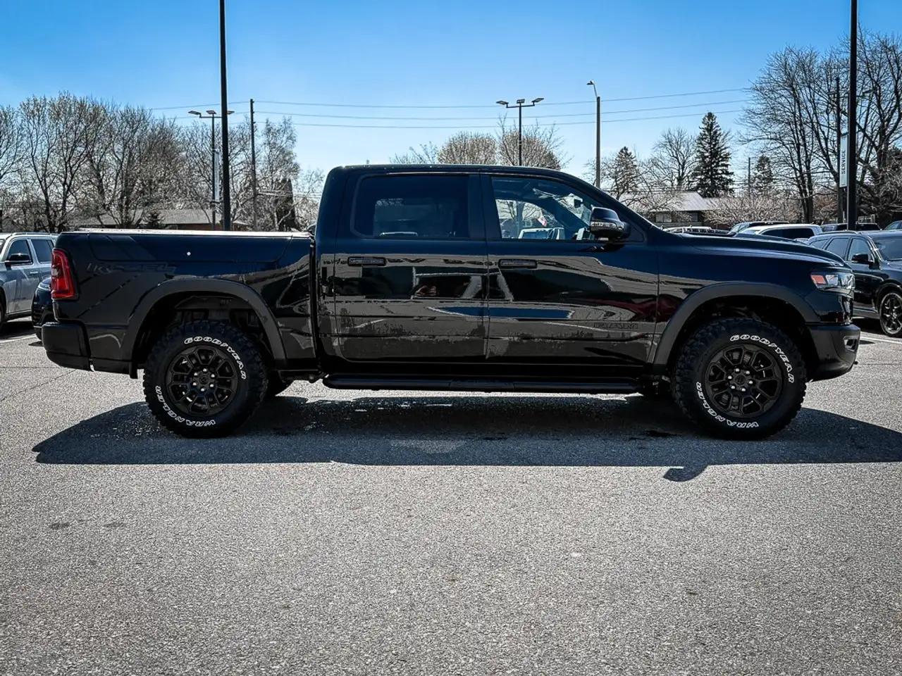 RAM 1500 снимка RAM 1500