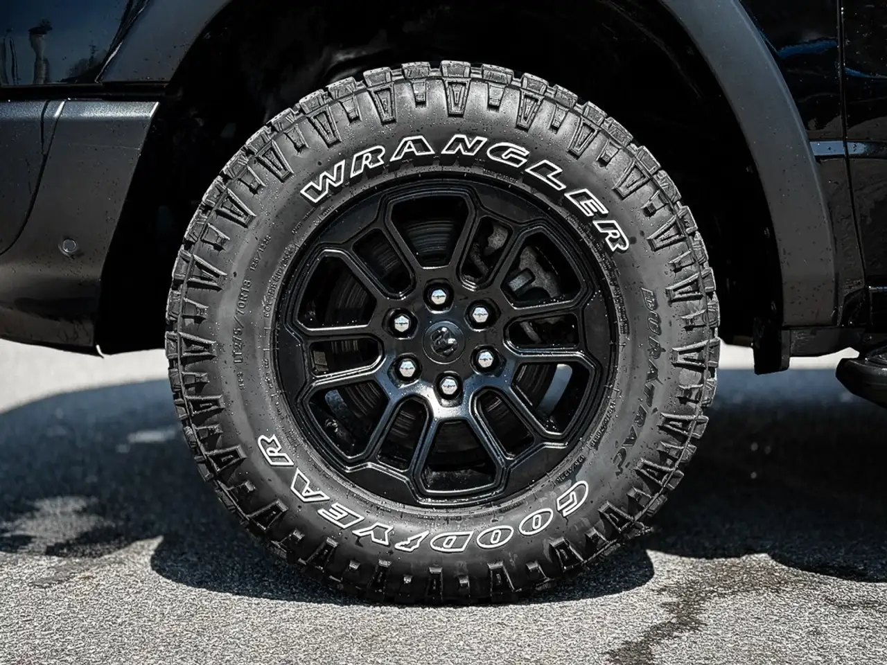 RAM 1500 снимка RAM 1500