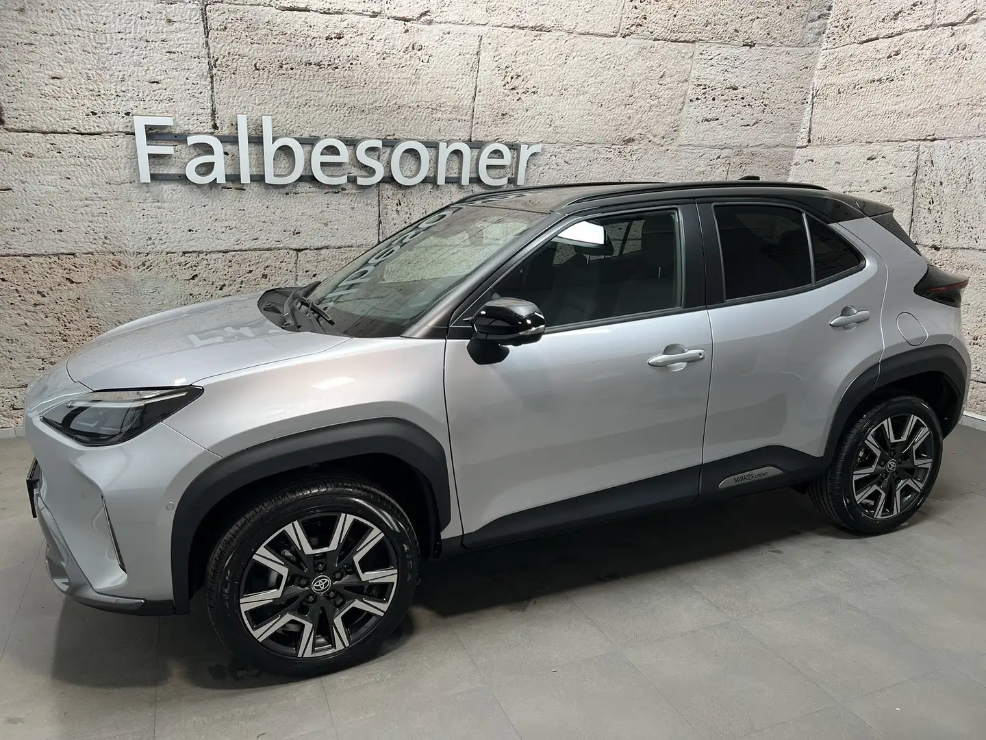 Toyota Yaris Cross Hybrid FWD 130 Style + Advanced Safety Paket Argento - 2