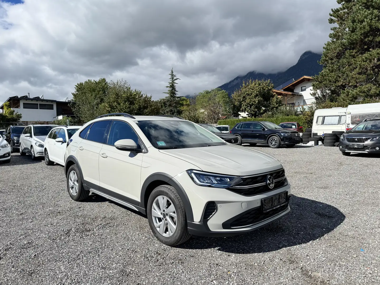 Volkswagen Taigo Life Grau - 1