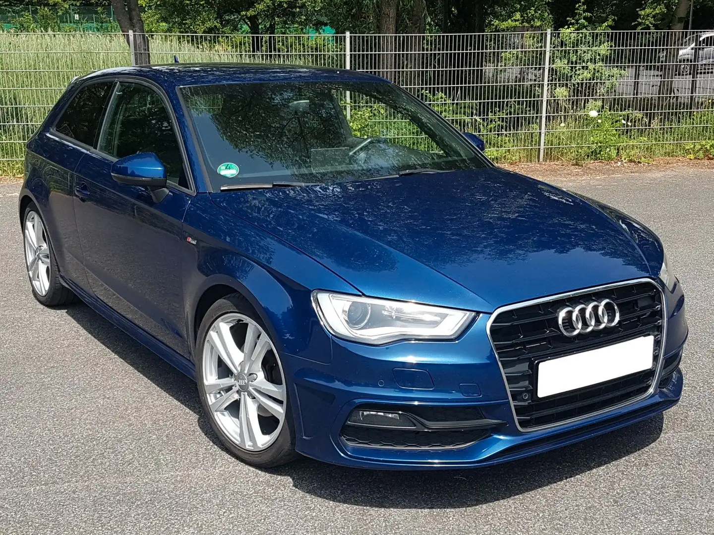 Audi A3 2.0 TDI S line NaviPlus Xenon B&O PDC Sitzhzg Blau - 1