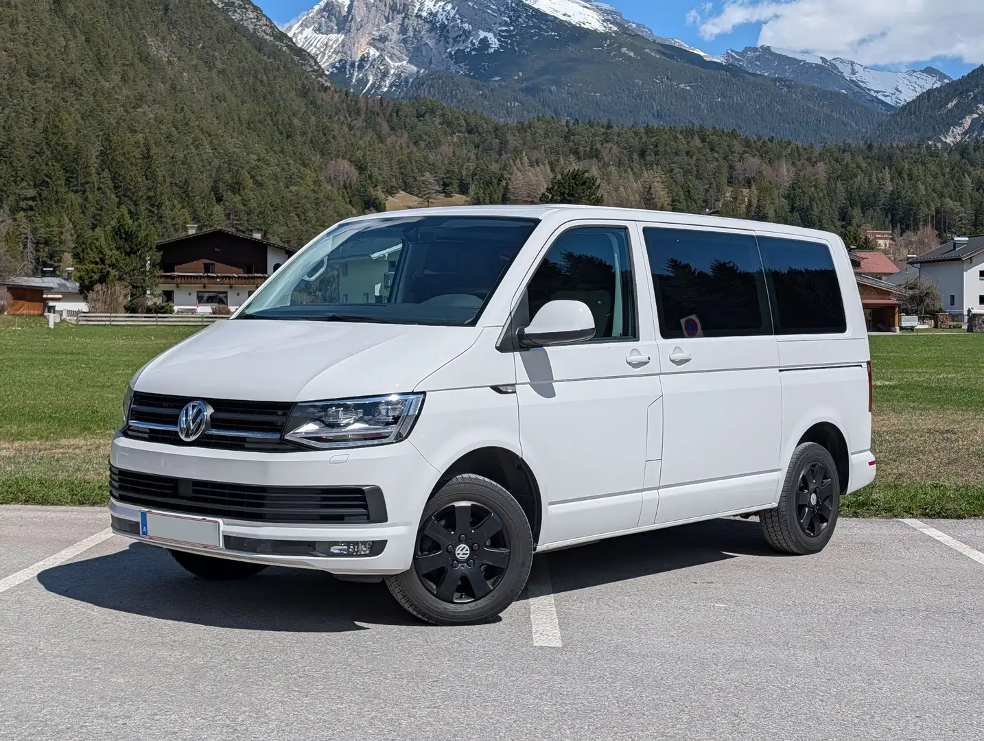 Volkswagen T6 Kombi VW T6 Kombi KR 2,0 TDI BMT, 2 Schiebetüren, LED Scheinwerfer Kleinbus Weiß - 1
