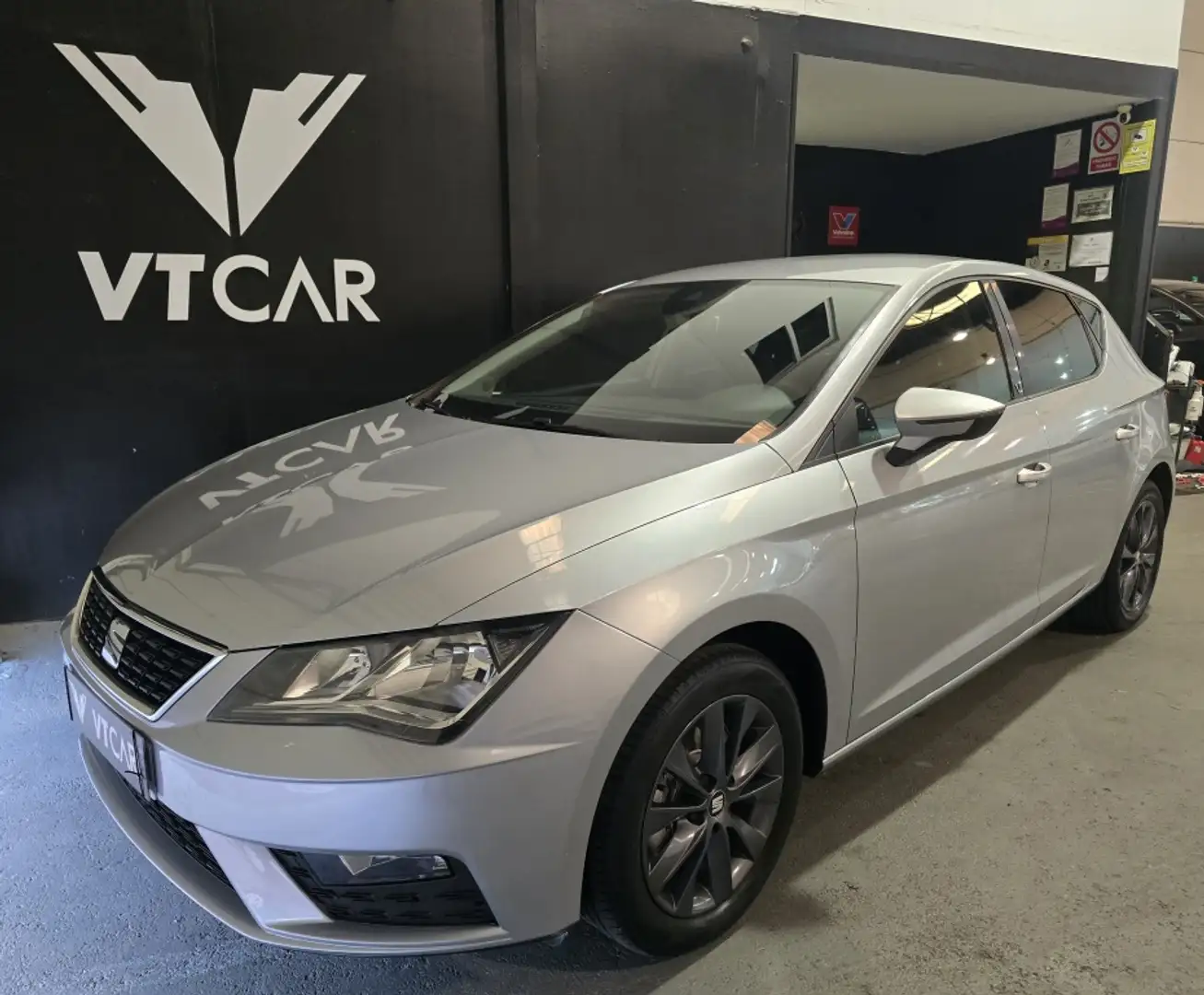SEAT Leon 1.5 EcoTSI S&S Style 130 Plateado - 2
