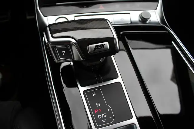 Audi RS6 Avant 4,0 TFSI quattro *ABT-Tuning* Ansicht 18