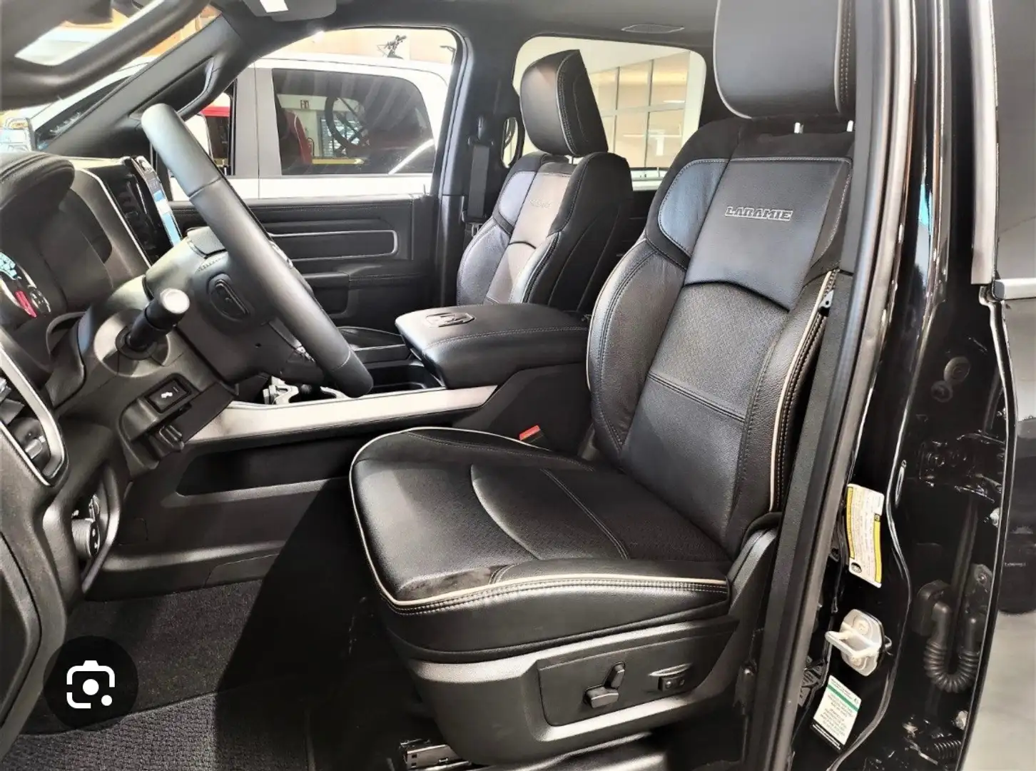 Dodge RAM Schwarz - 2