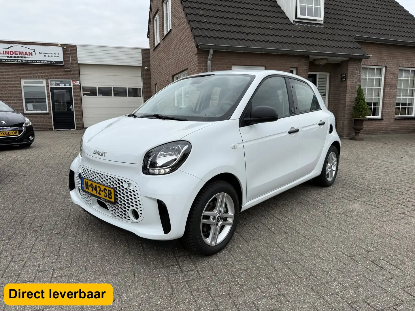 smart forFour EQ Essential 18 kWh Aut. Airco Leder LED Org. Nede Blanco - 1