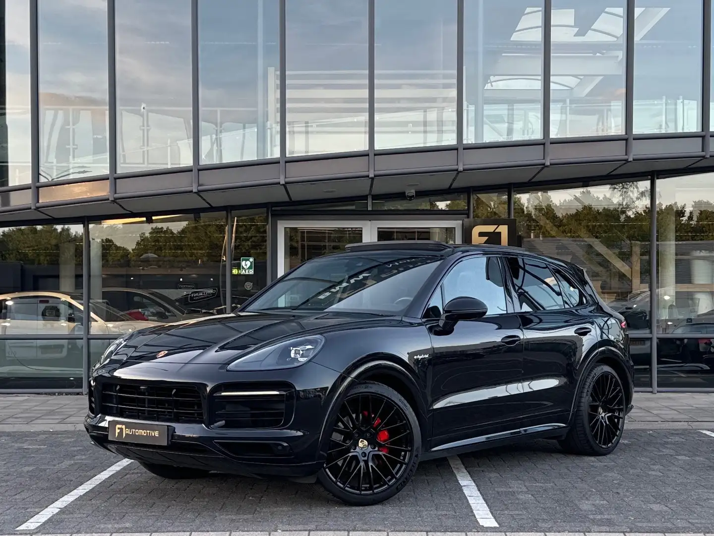 Porsche Cayenne 3.0 E-Hybrid Pano|Sportdesi|Key|18w|360|BOSE Noir - 1