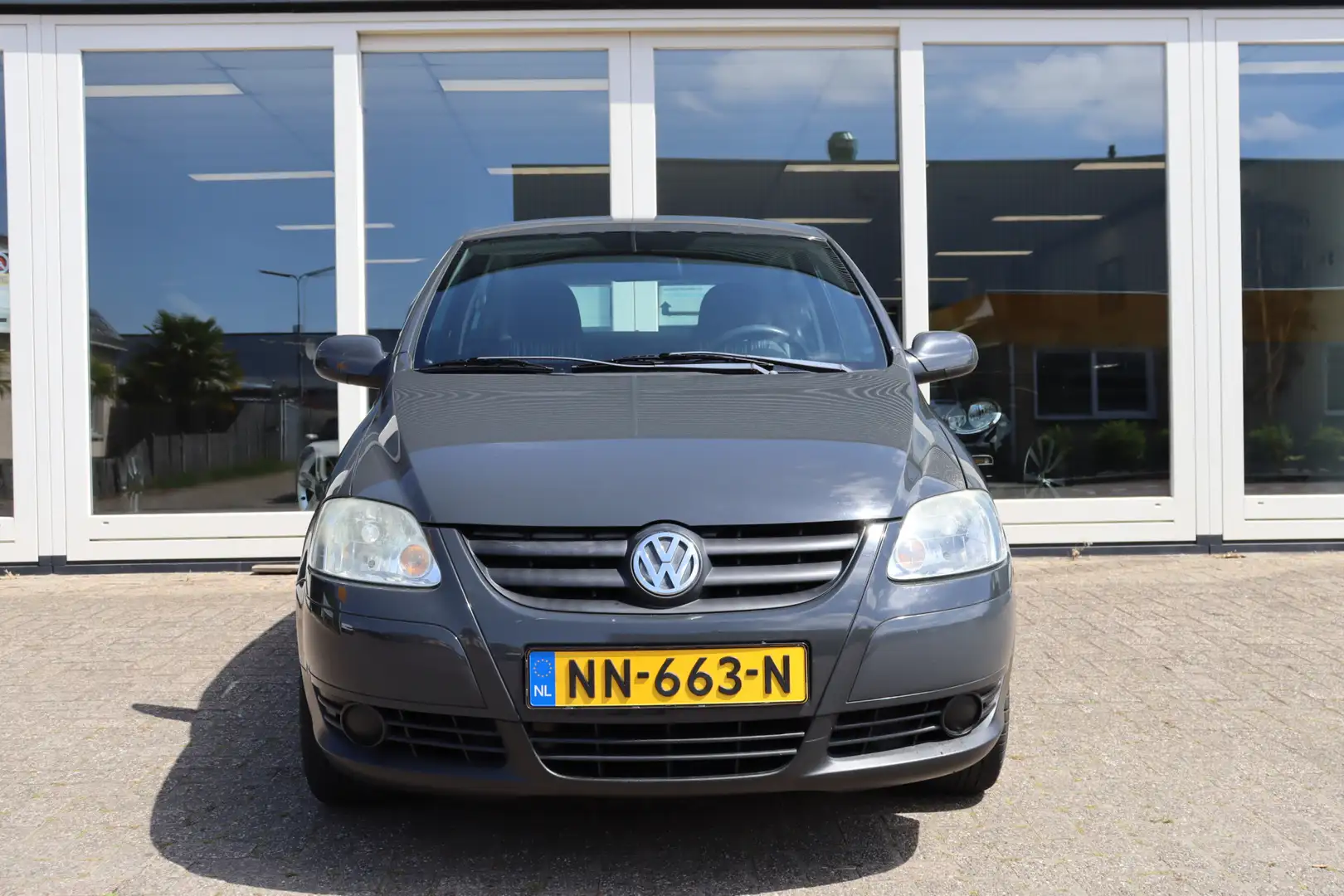 Volkswagen Fox 1.2 Trendline, Airco, Trekhaak, Prijs Is Rijklaar Grijs - 2