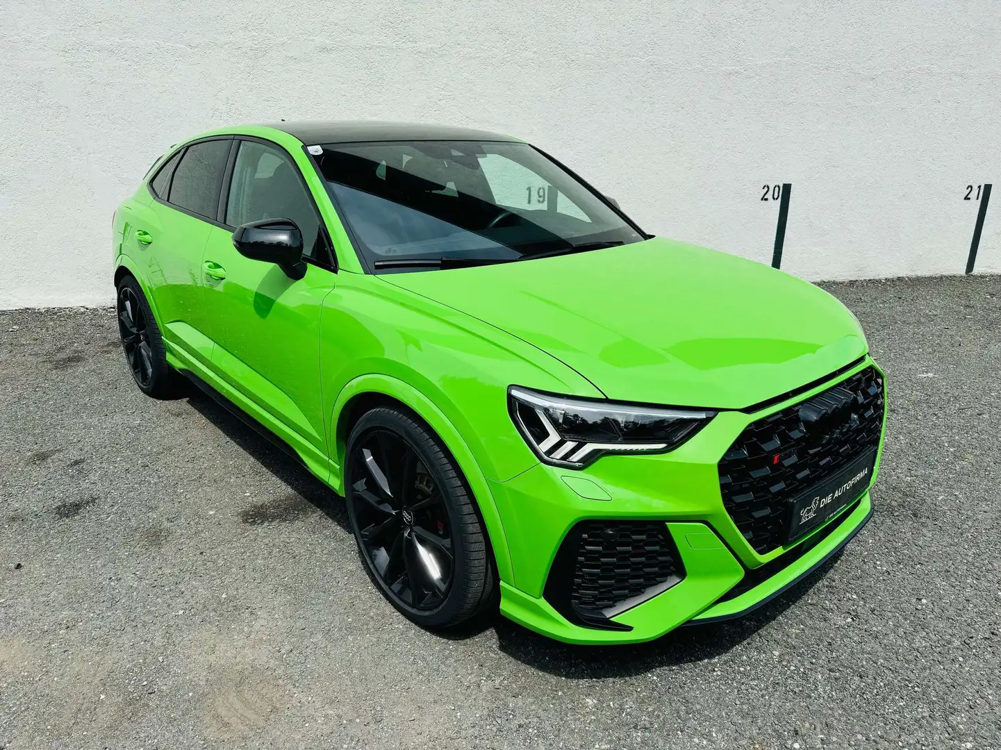 Audi RS Q3 2.5 TFSI quattro*SPORTBACK*SERVICE NEU* Grün - 1