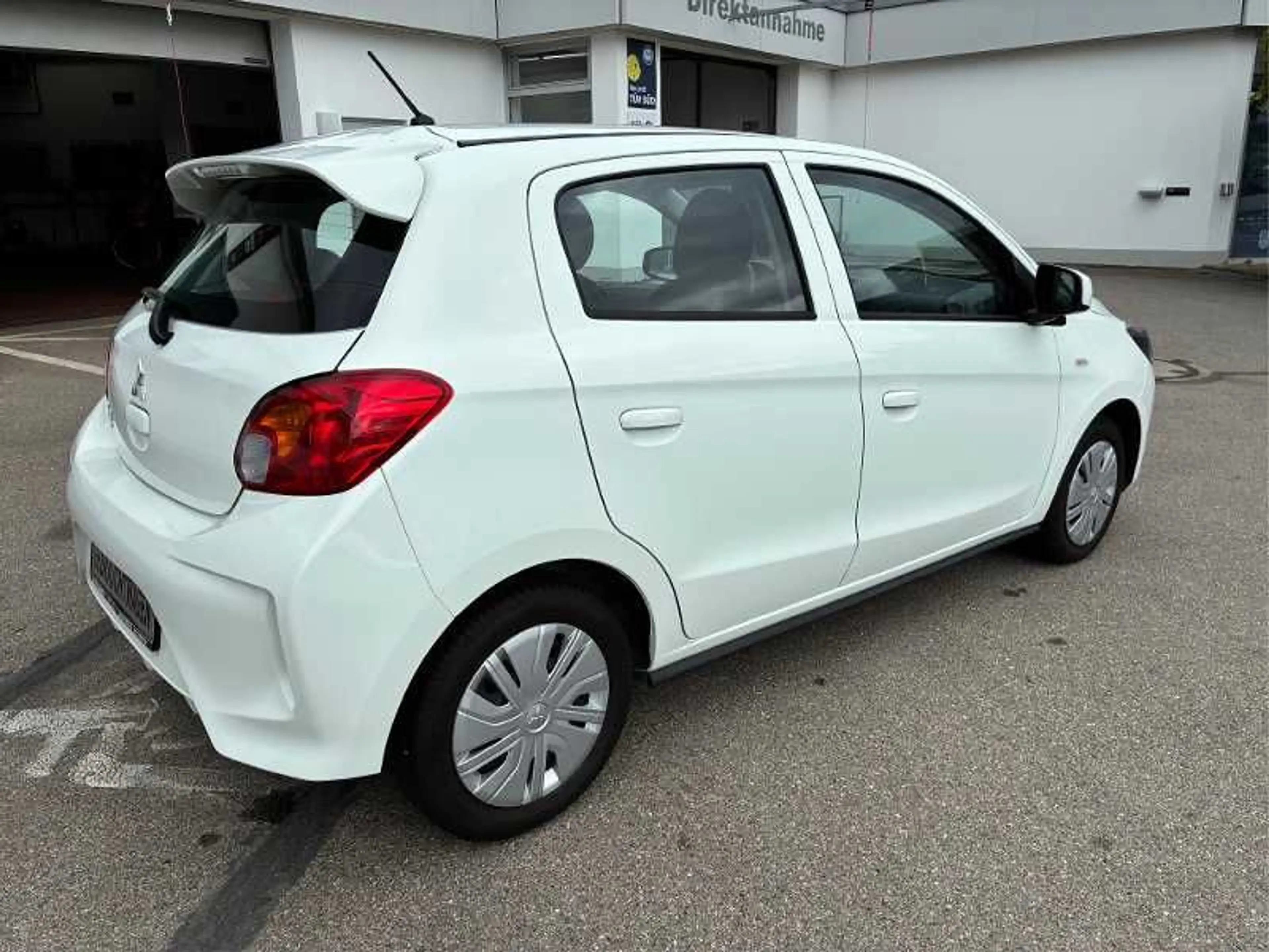 Mitsubishi Space Star Select 1.2 MIVEC 5-Gang — photo 3