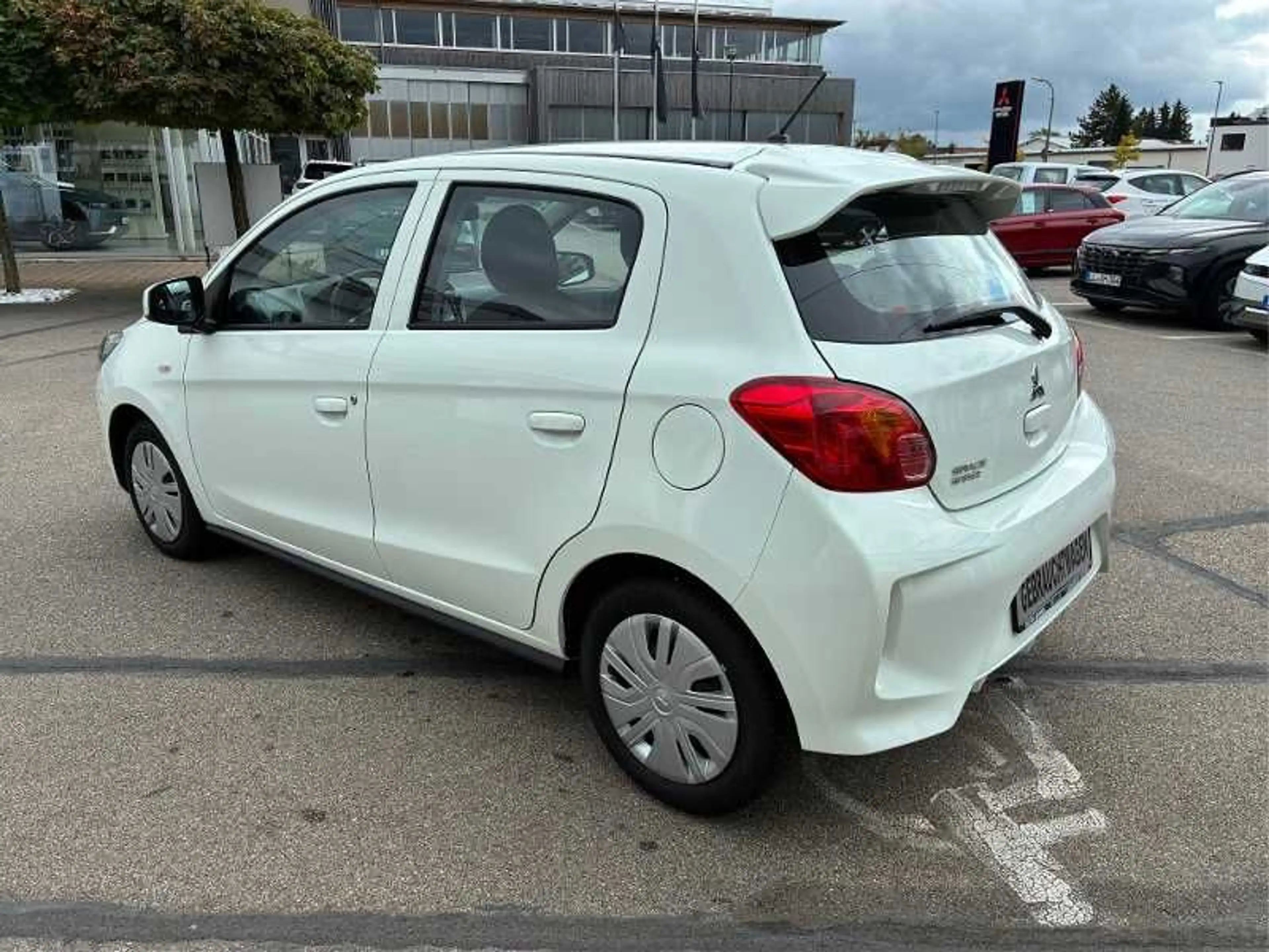 Mitsubishi Space Star Select 1.2 MIVEC 5-Gang — photo 2