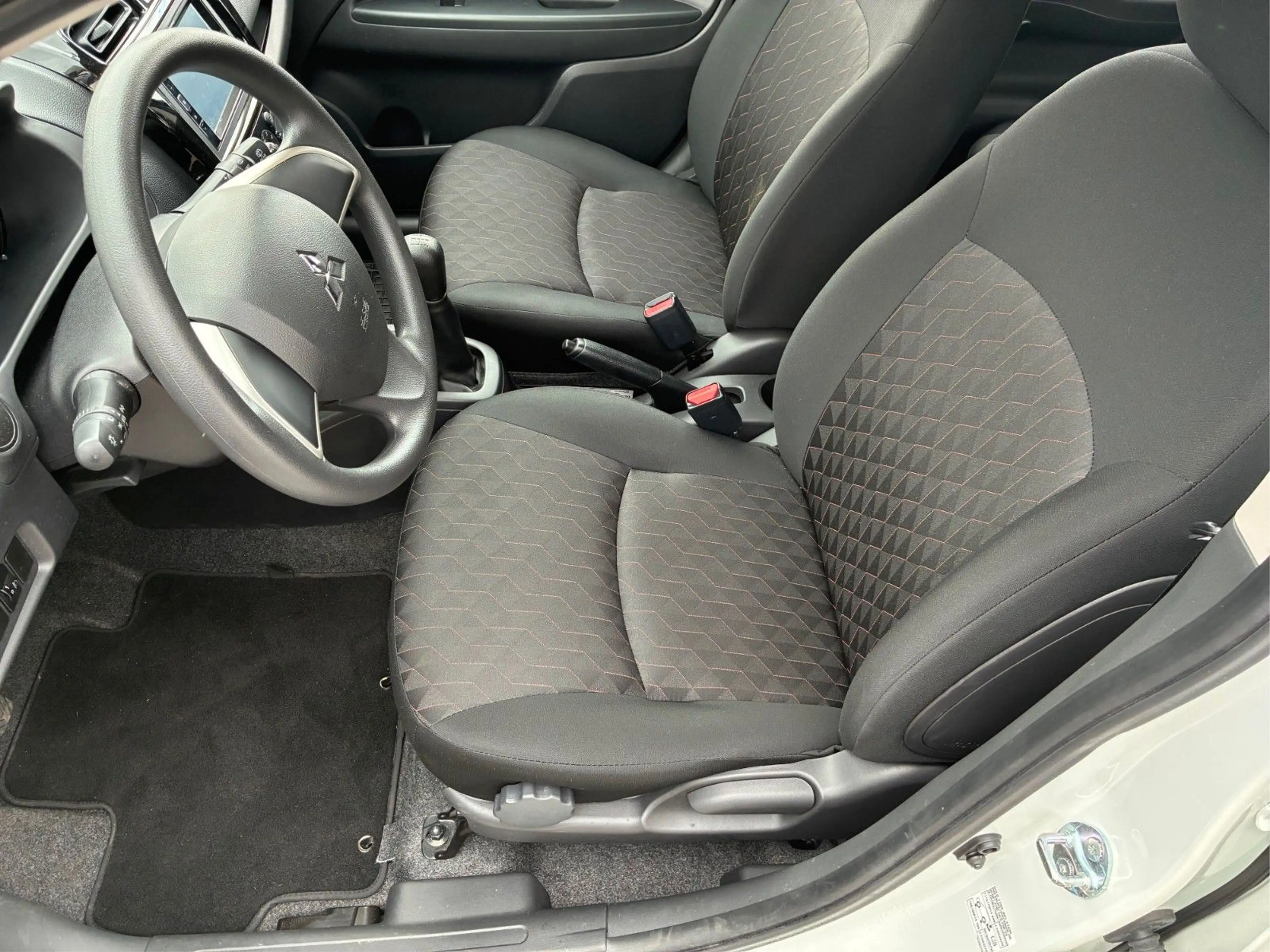Mitsubishi Space Star Select 1.2 MIVEC 5-Gang — photo 10