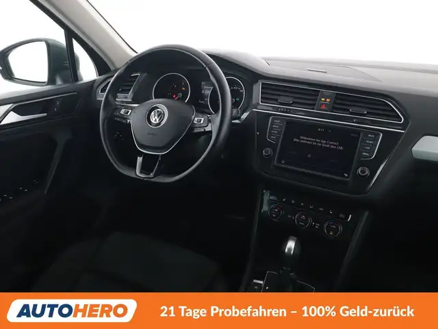 Volkswagen Tiguan view 13