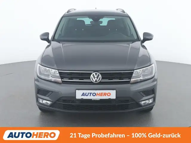 Volkswagen Tiguan view 9