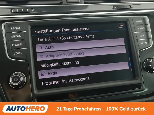 Volkswagen Tiguan view 24