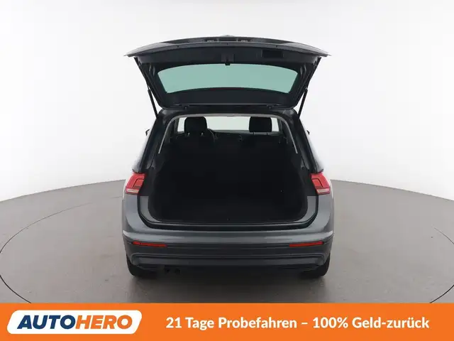 Volkswagen Tiguan view 16