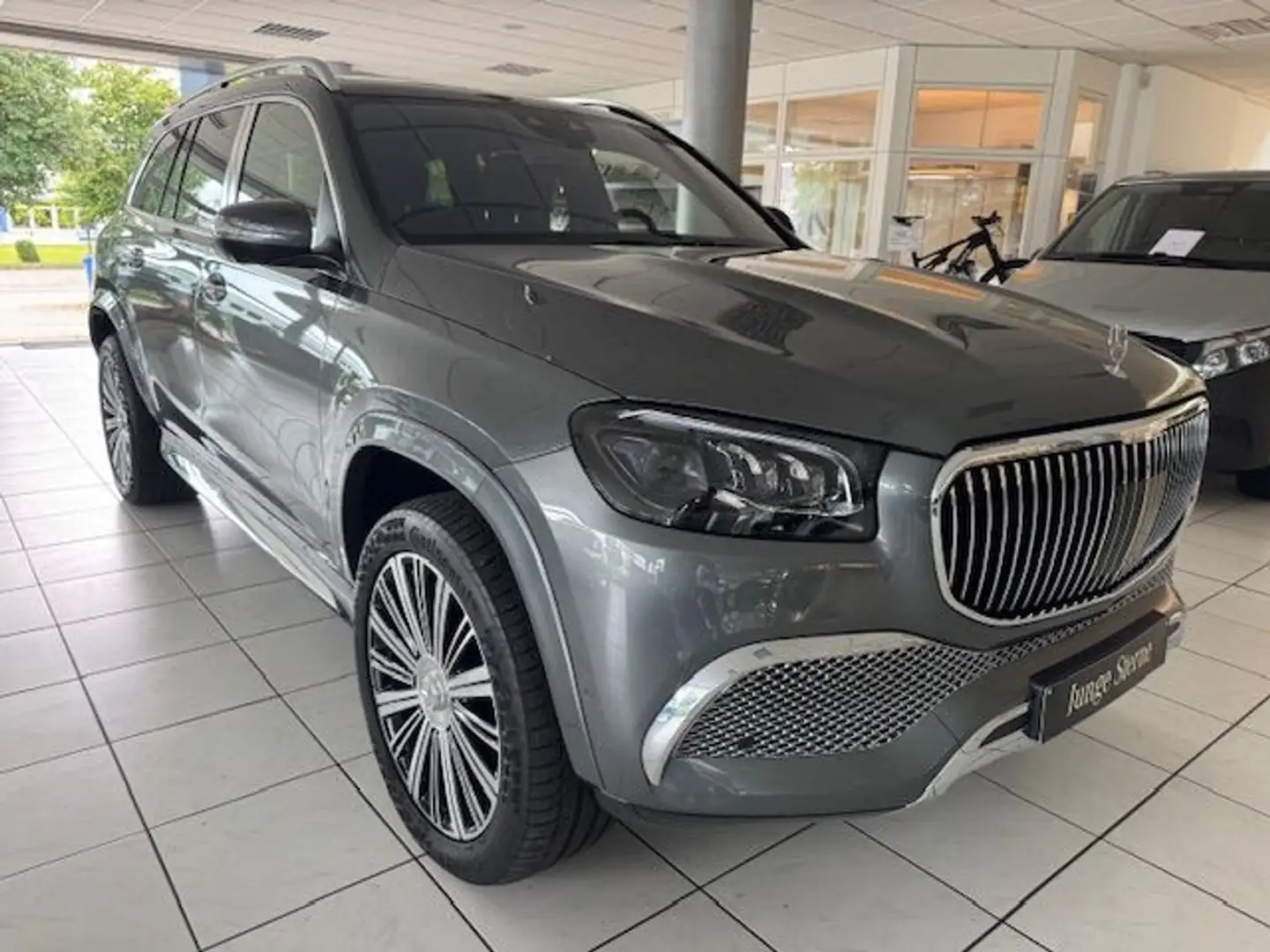 Mercedes-Benz GLS 600 Maybach First Class Fond Pano Standhzg 2 Gri - 2