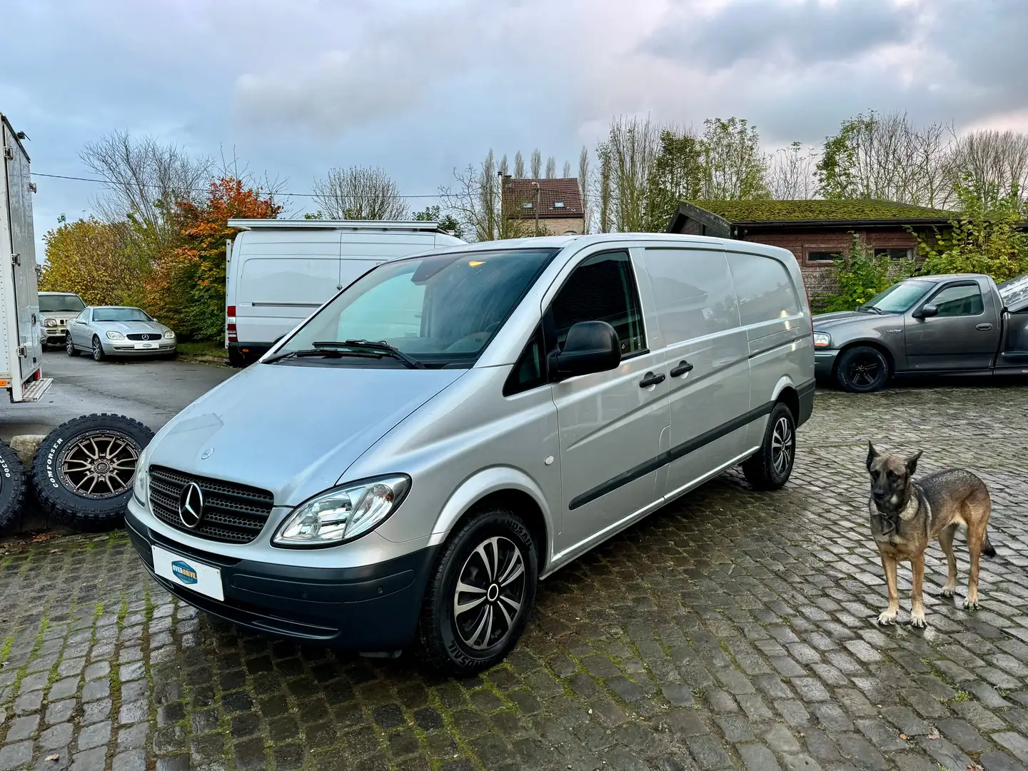 Mercedes-Benz Vito 3.0 CDI V6 Long Belgian car 136000 km Szary - 1