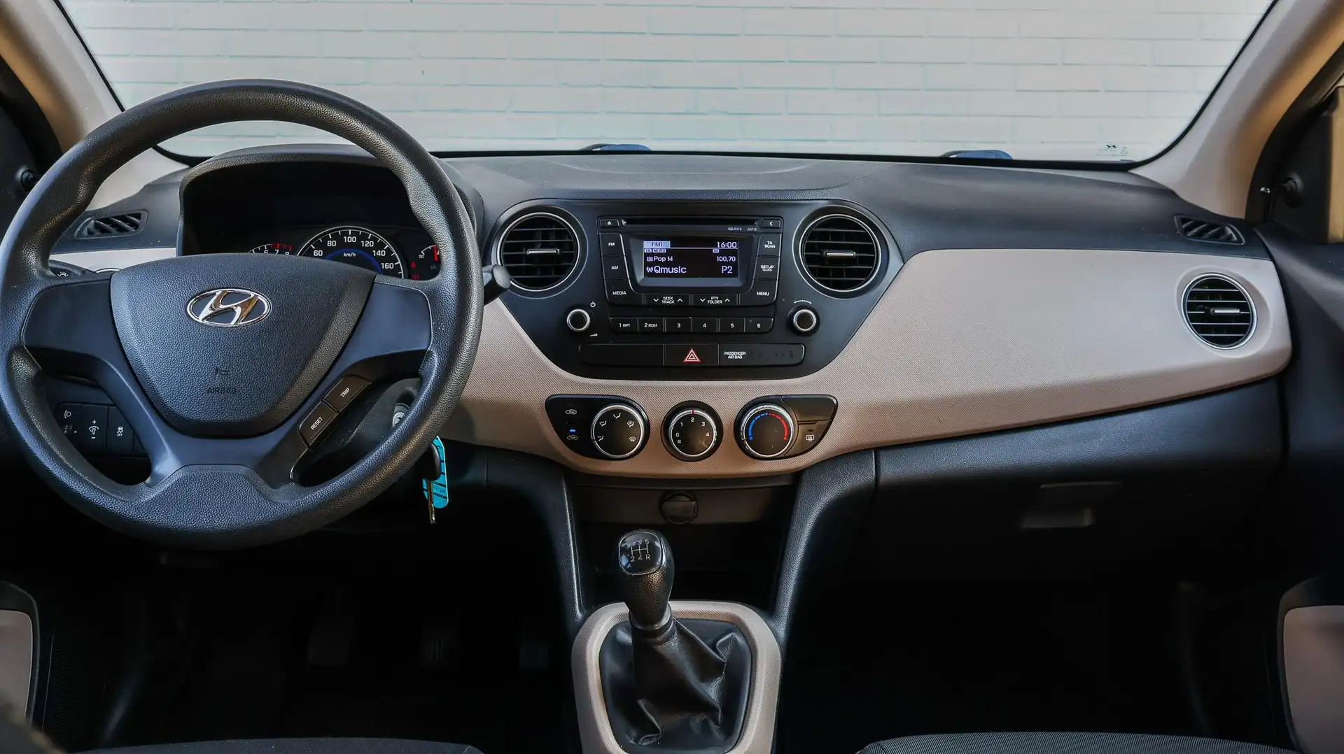 Hyundai i10 1.0i i-Drive Grijs - 2