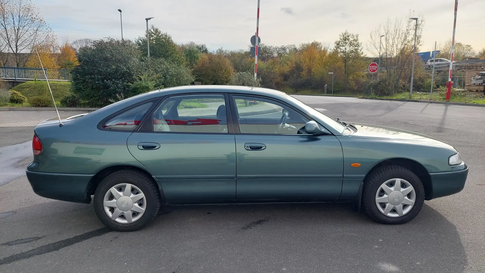 Mazda 626 626 2.0i GLE Aut. aus erster Hand /58000km! Grün - 2