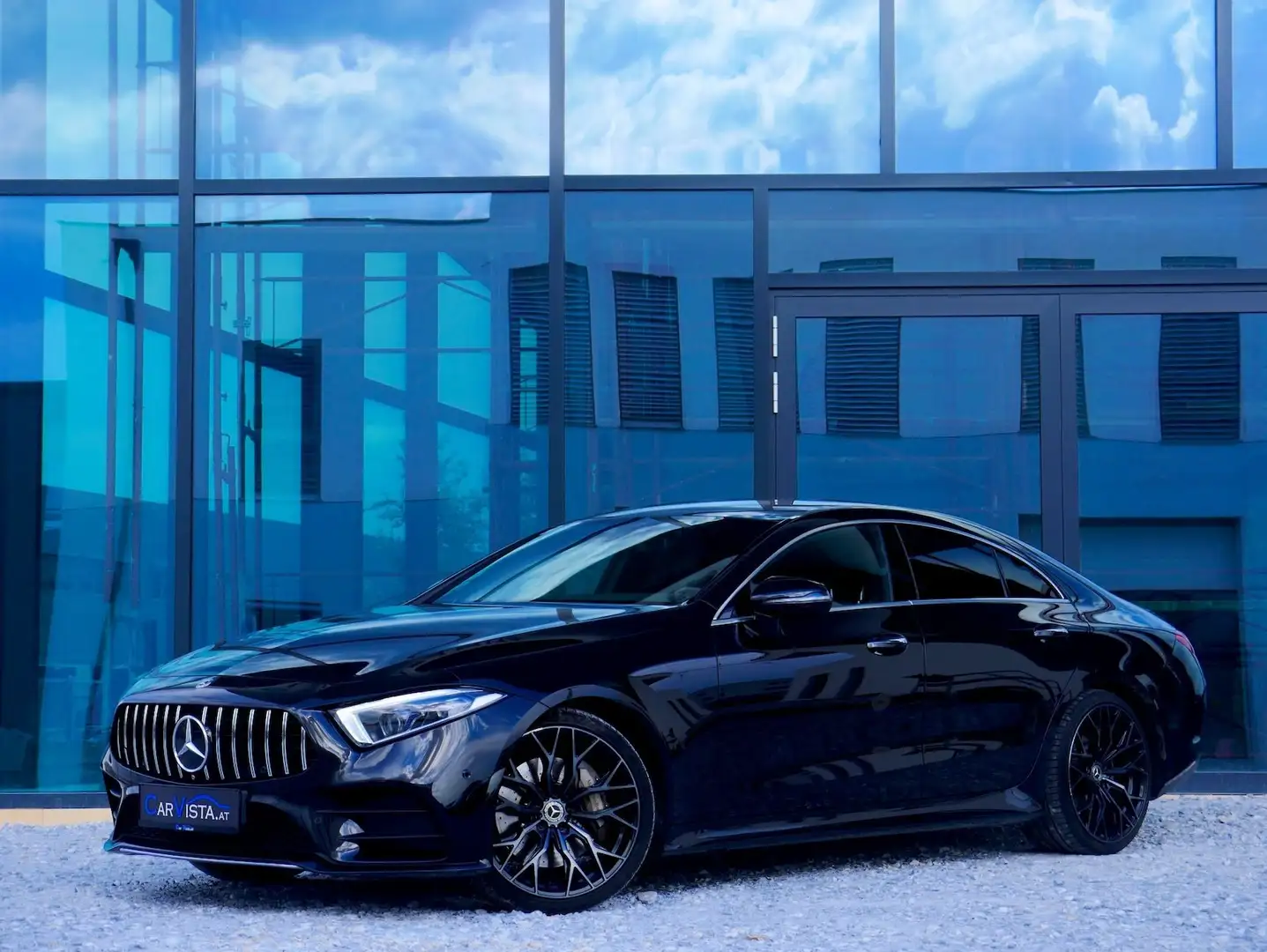 Mercedes-Benz CLS 300 d Aut. Zwart - 2
