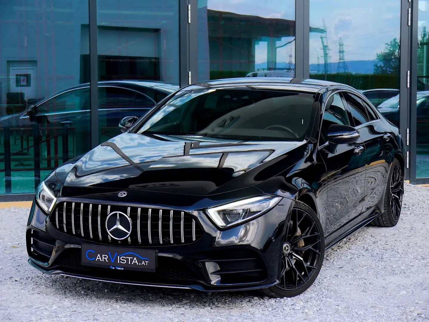 Mercedes-Benz CLS 300 d Aut. Zwart - 1
