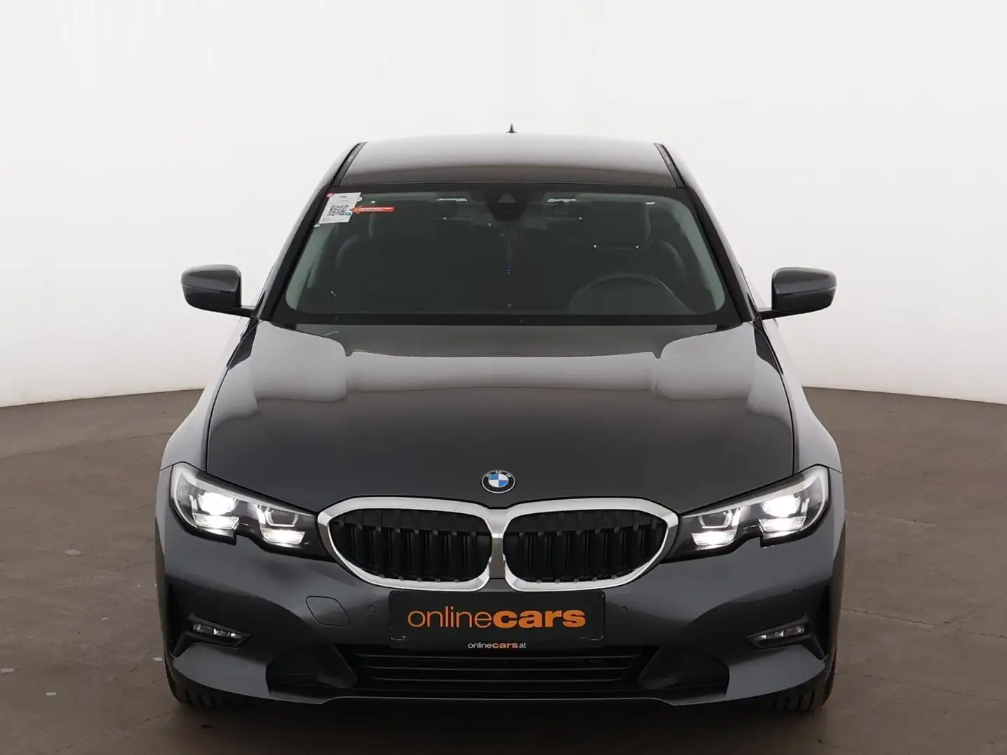 BMW 316 d Limousine Advantage Aut LED LEDER NAVI R-CAM Grau - 2