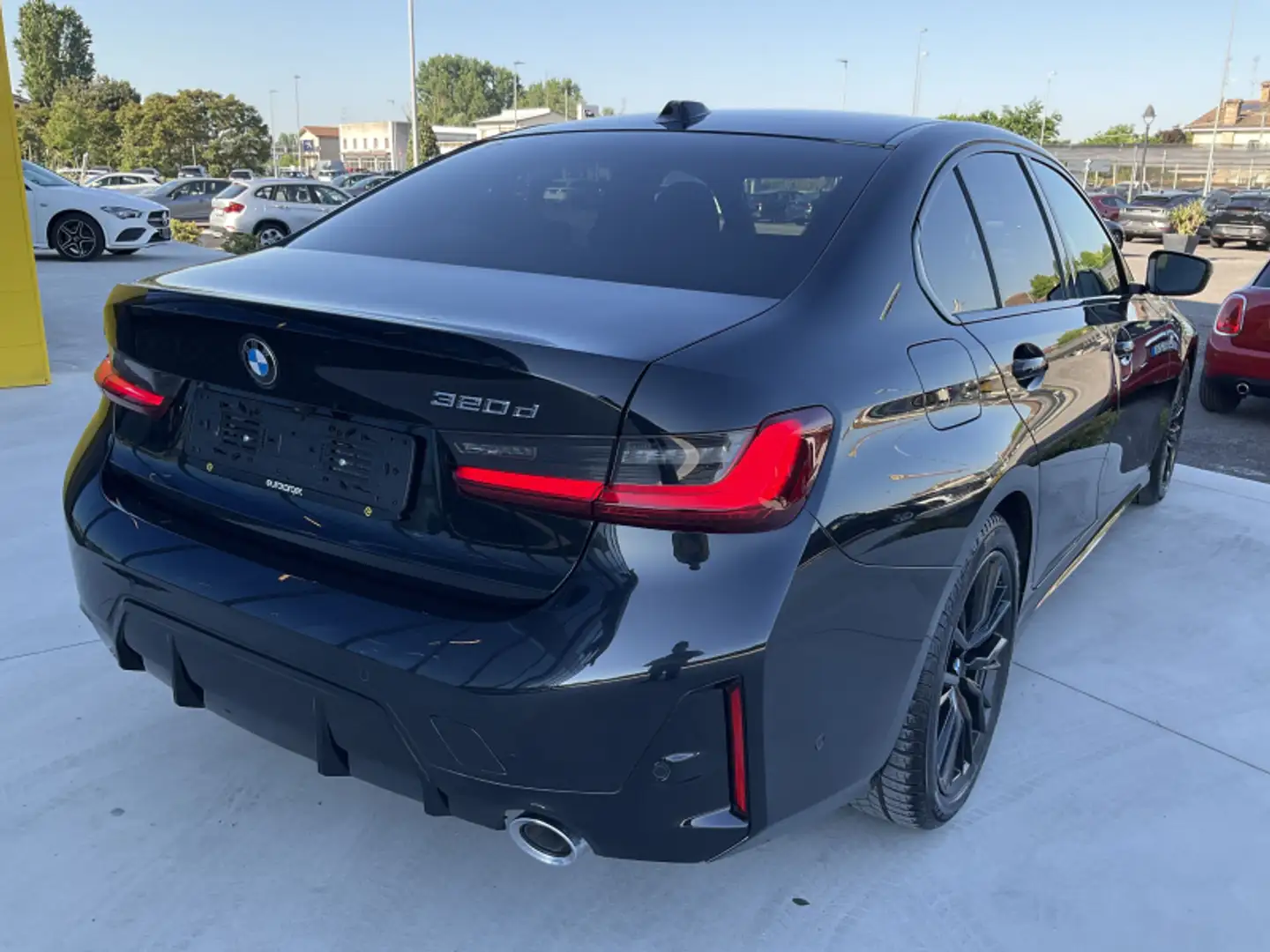 BMW 320 d 48V Msport Nero - 2