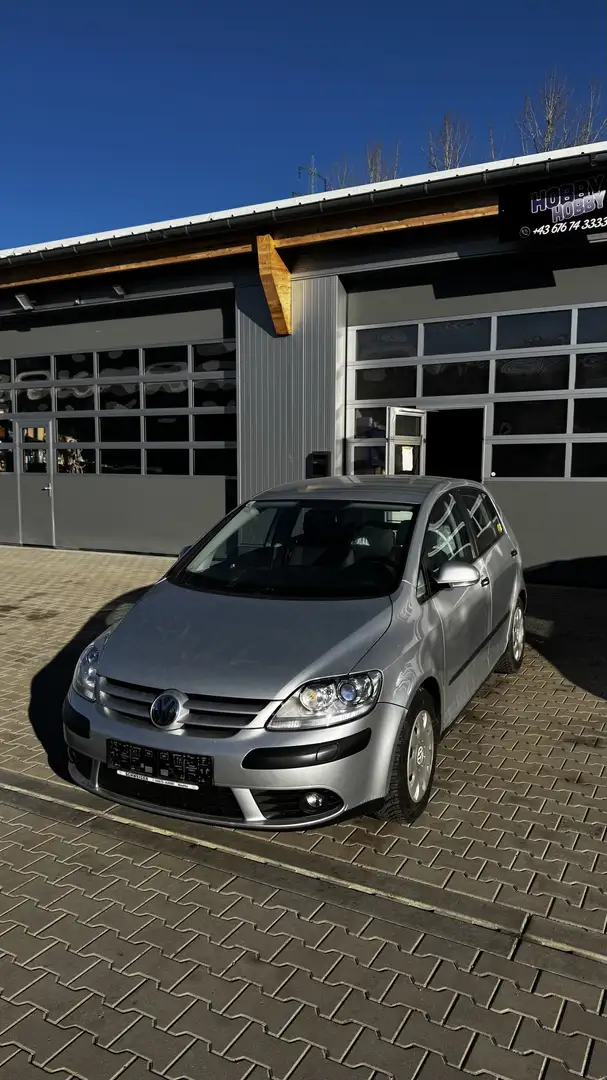 Volkswagen Golf Plus Sportline 1,6 FSI Silber - 2