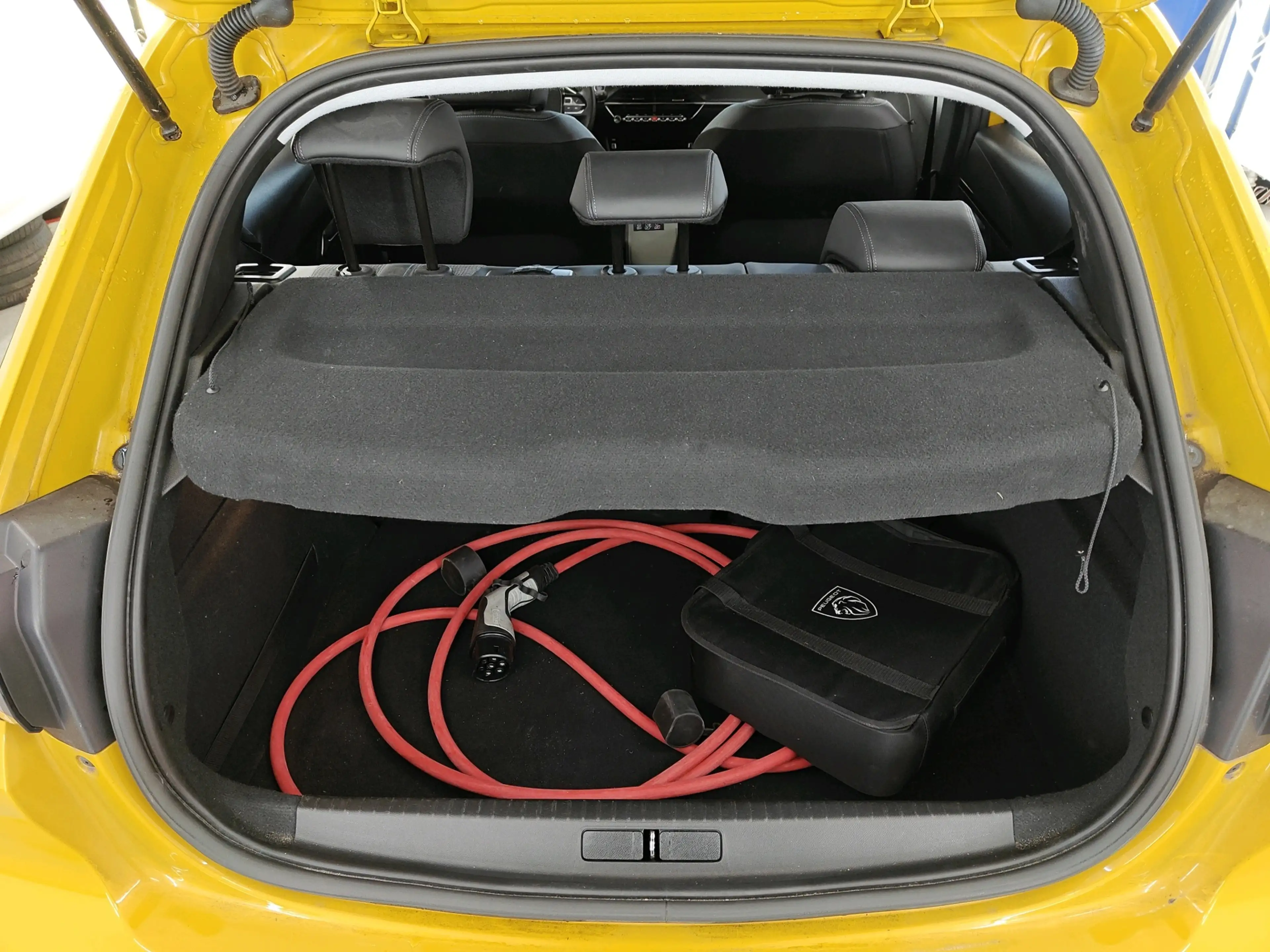 Peugeot e-208 EV 50 kWh 136pk Allure Pack | SOH 90% | Connect 3D — photo 16