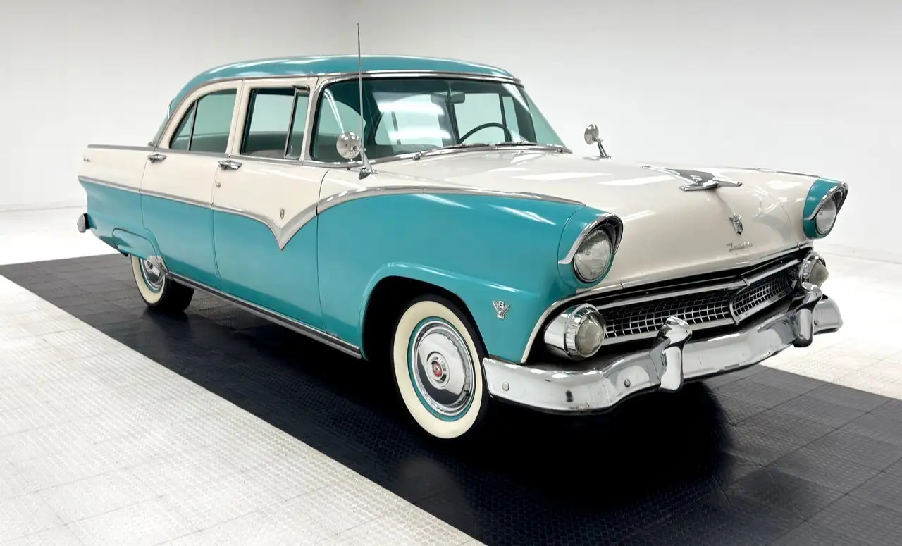 Ford Fairlane Town Sedan, foto 7