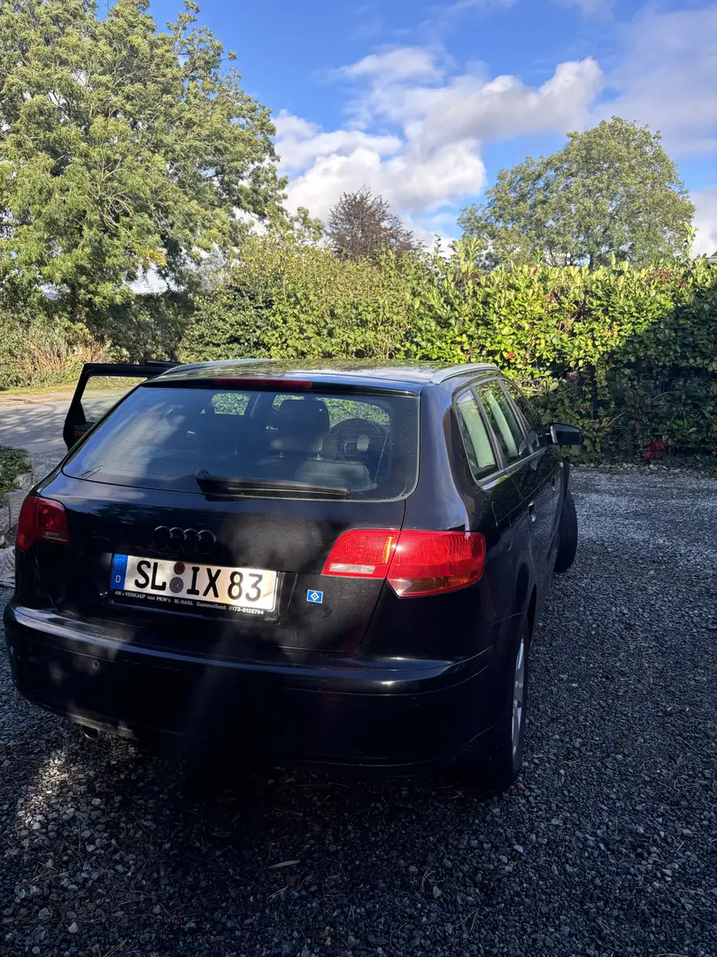 Audi A3 1.6 Sportback Ambiente - 2