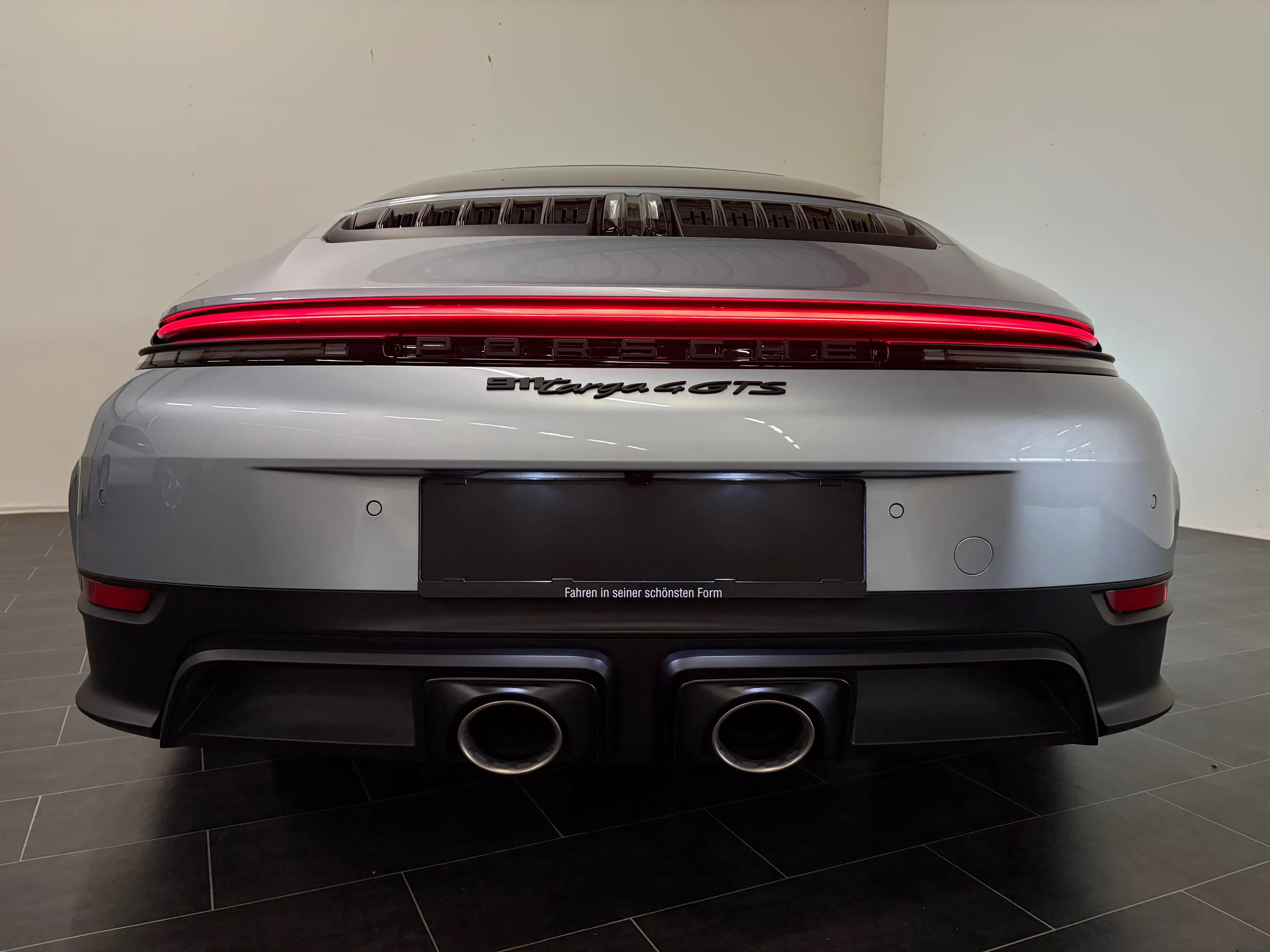 Porsche 911 911 Carrera 4 Targa GTS 1,9kWh GTS **PTS-1.Hand** — photo 15