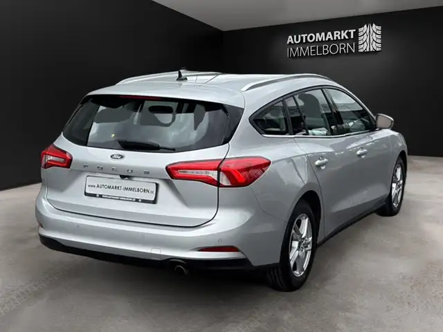 Ford Focus view 7
