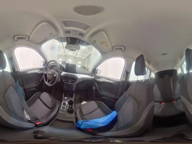 Ford Focus view 13