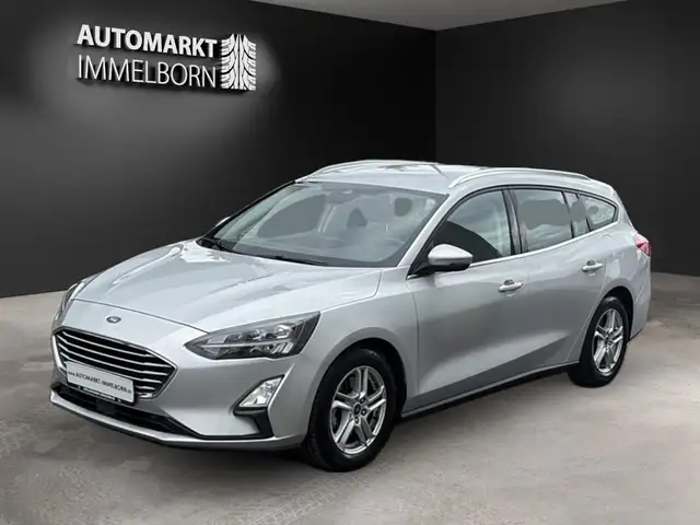 Ford Focus view 4