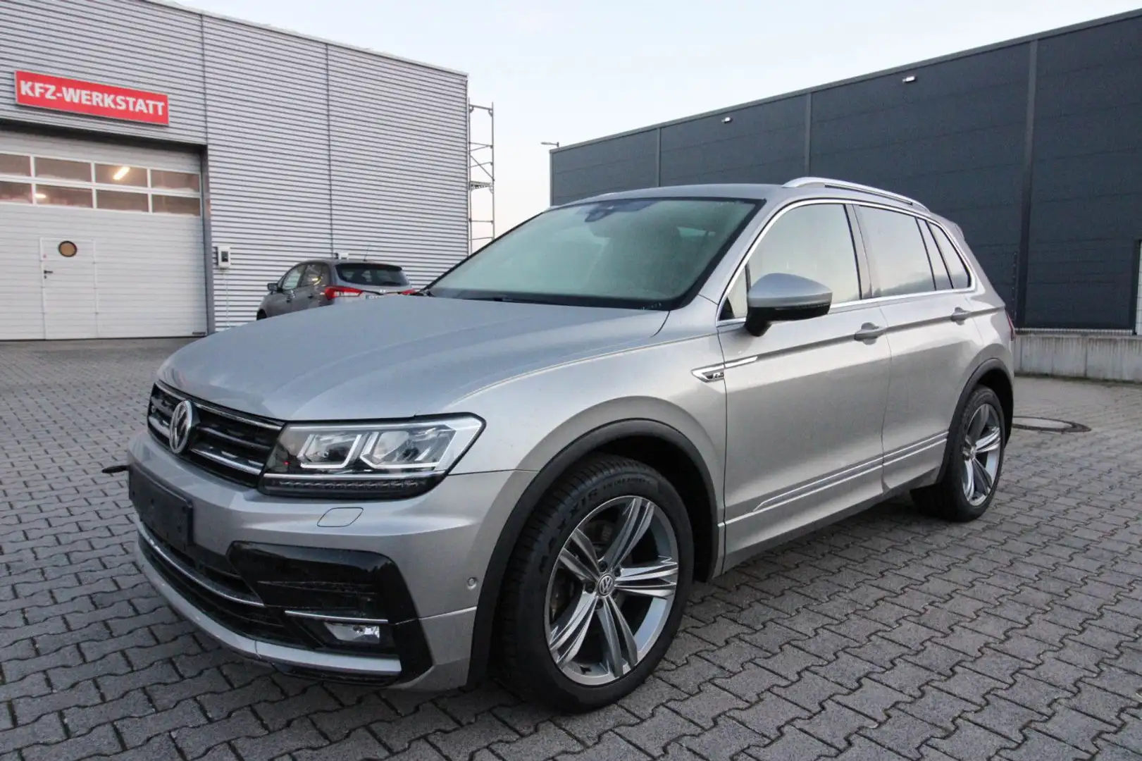 Volkswagen Tiguan R line Highline 4Motion Argent - 1