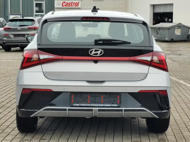 Hyundai i20 view 12
