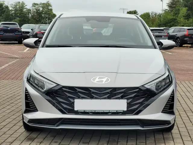 Hyundai i20 view 11