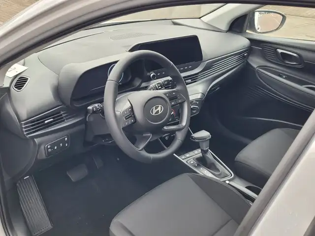 Hyundai i20 view 14
