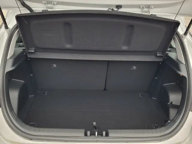 Hyundai i20 view 13