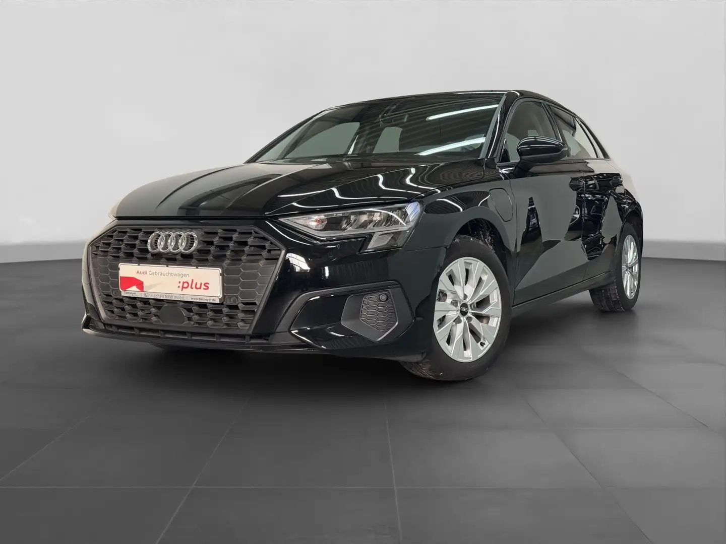 Audi A3 40 TFSIe STDHZG DAB+ KLIMA Schwarz - 2