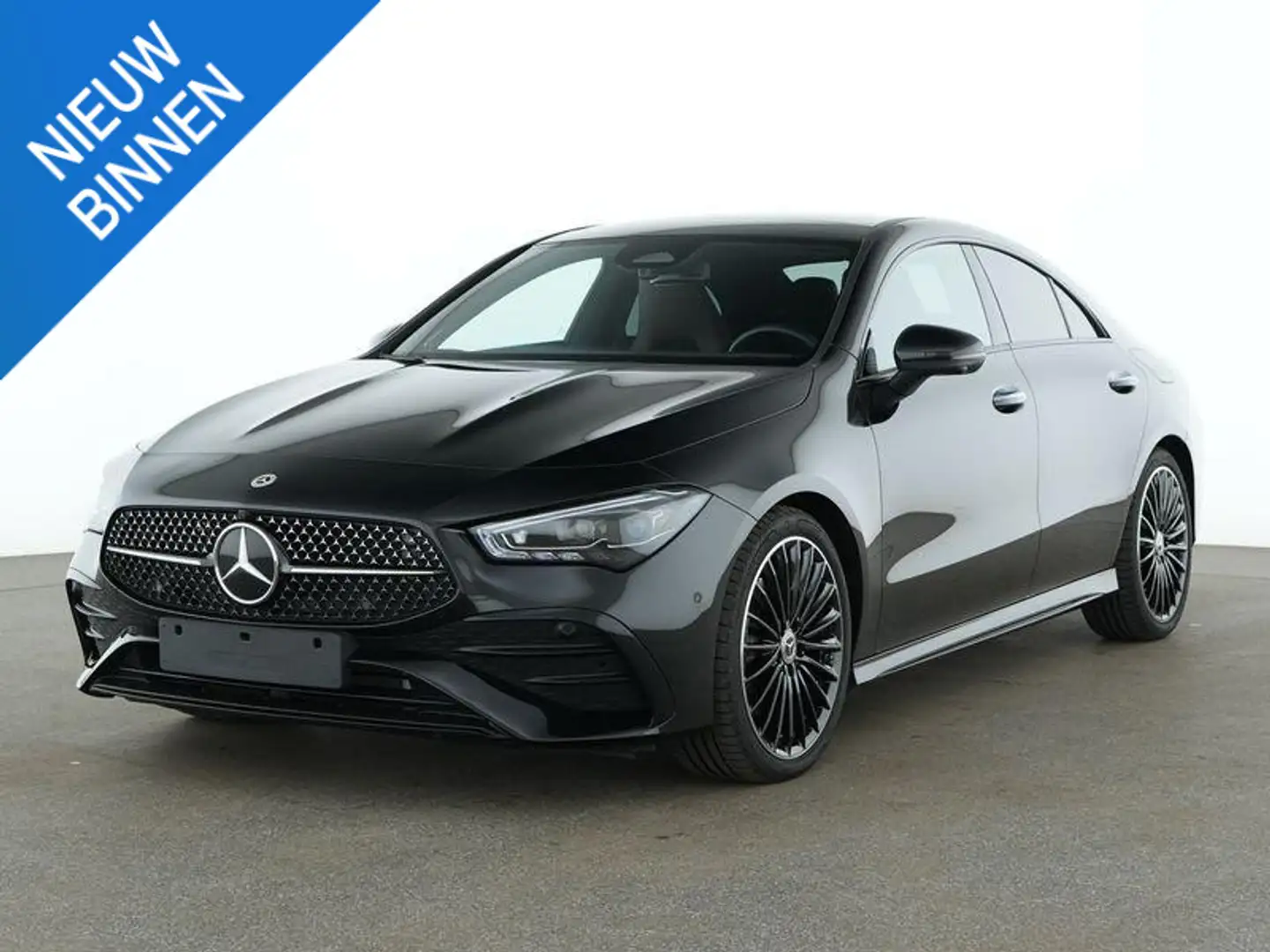 Mercedes-Benz CLA 220 d AMG Line Zwart - 1
