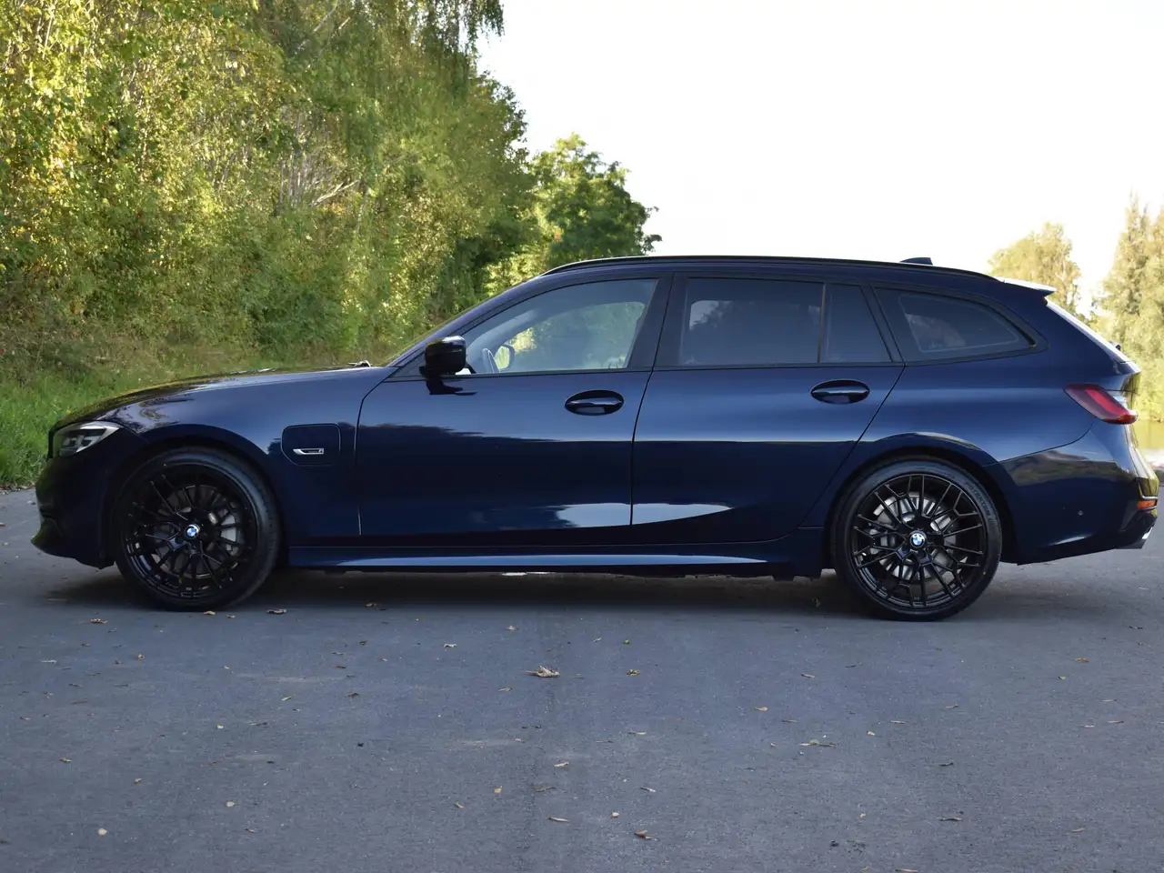 BMW 330 e TOURING LEDER CAMERA MEMORY CARPLAY, миниатюра 10