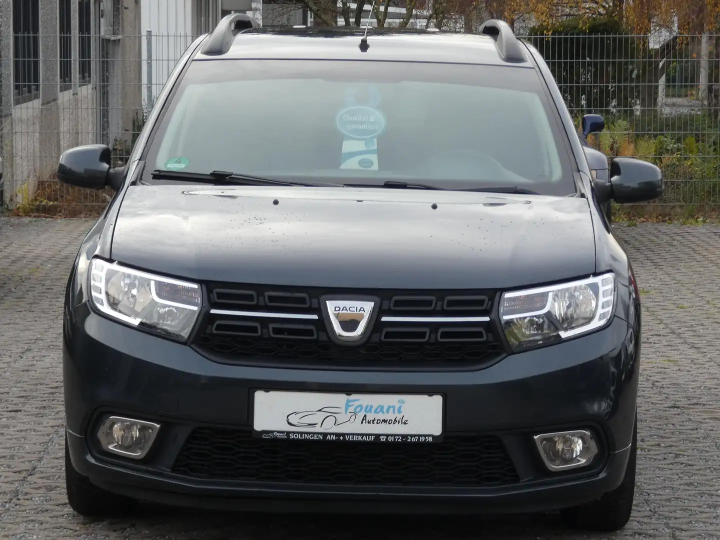 Dacia Logan Laureate Automatik 12 Monate Garantie Euro6 Gris - 2