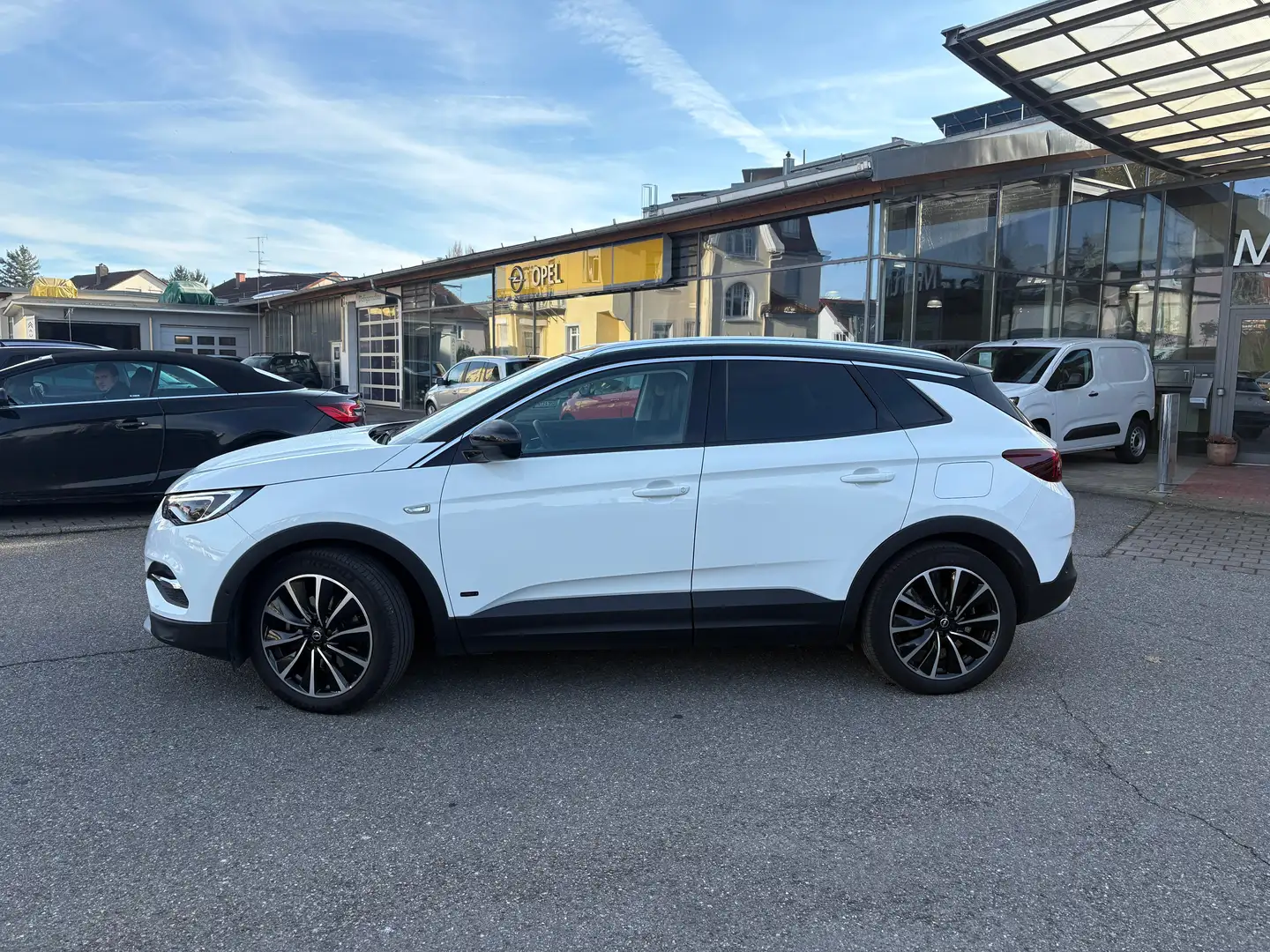 Opel Grandland X Ultimate Plug-in-Hybrid 4 Weiß - 2